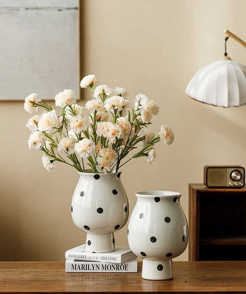 Small Flower Vases on Table, Handmade Water Holding Flower Vase, Ceramic Bud Vases, Modern Porcelain Flower Vases-Grace Painting Crafts
