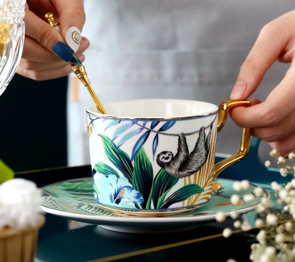 Handmade Coffee Cups with Gold Trim and Gift Box, 7.4 oz Tea Cup and Saucer, Jungle Tiger Porcelain Coffee Cups-Grace Painting Crafts