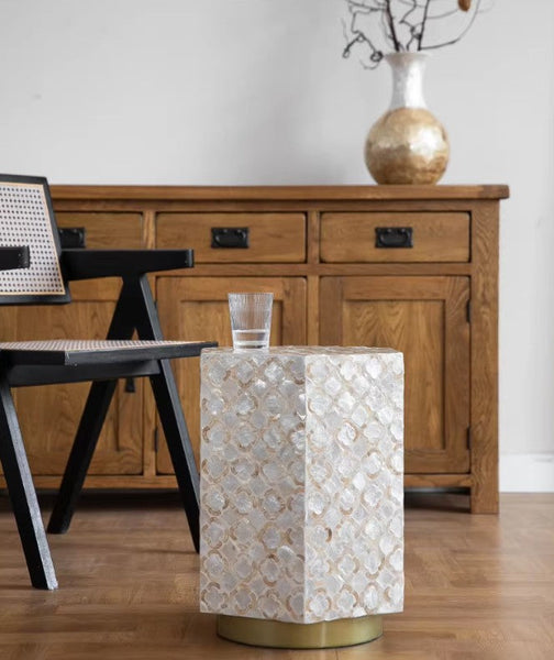 Portable Casual Side Table, Creative Coffee Table, Contemporary Small Sofa Side Table, Shell Small Side Table, Unique Small End Table-Grace Painting Crafts