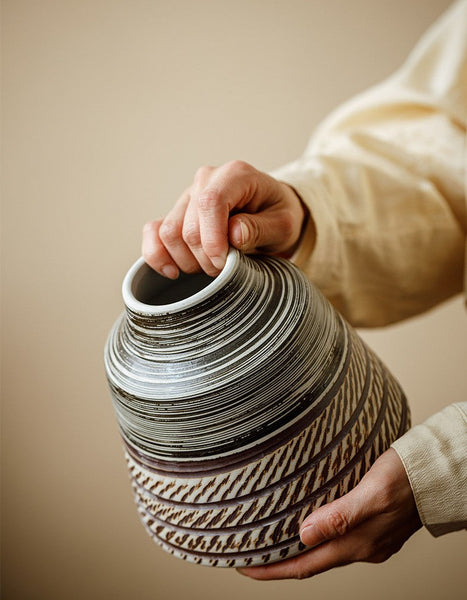 Modern Bouquet Flower Vases, Centerpiece on Dining Table, Handmade Pottery Flower Vases Urn, Water Holding Flower Vases, Large Flower Vase on Table-Grace Painting Crafts