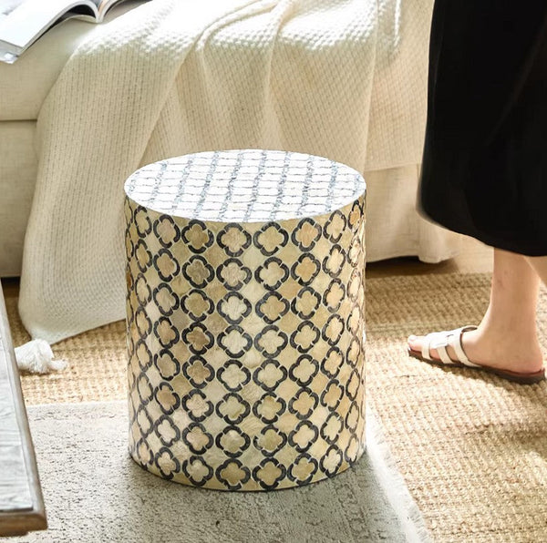 Modern Side Table, Small End Table, Portable Casual Side Table, Shell Small Sofa Side Table, Contemporary Bedside Table, Bedside Small Side Table, Creative Coffee Table, Contemporary Side Table-Grace Painting Crafts