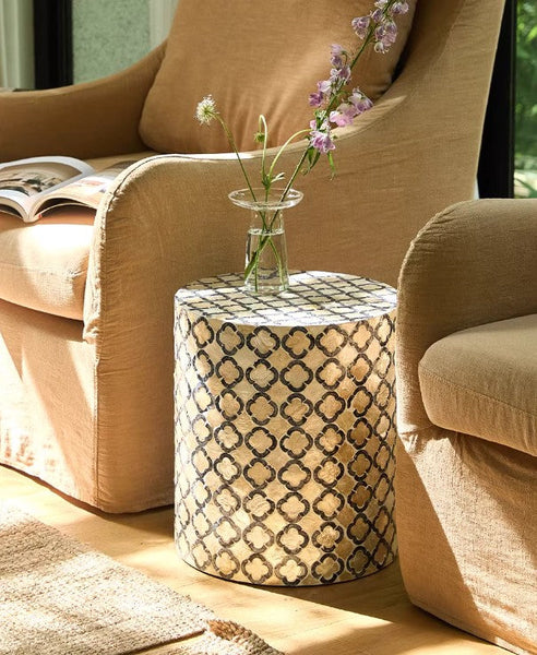 Modern Side Table, Small End Table, Portable Casual Side Table, Shell Small Sofa Side Table, Contemporary Bedside Table, Bedside Small Side Table, Creative Coffee Table, Contemporary Side Table-Grace Painting Crafts