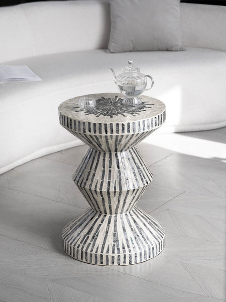 Bedside Small Side Table, Portable Casual Side Table, Shell Small Sofa Side Table, Contemporary Round Side Table, Creative Coffee Table-Grace Painting Crafts