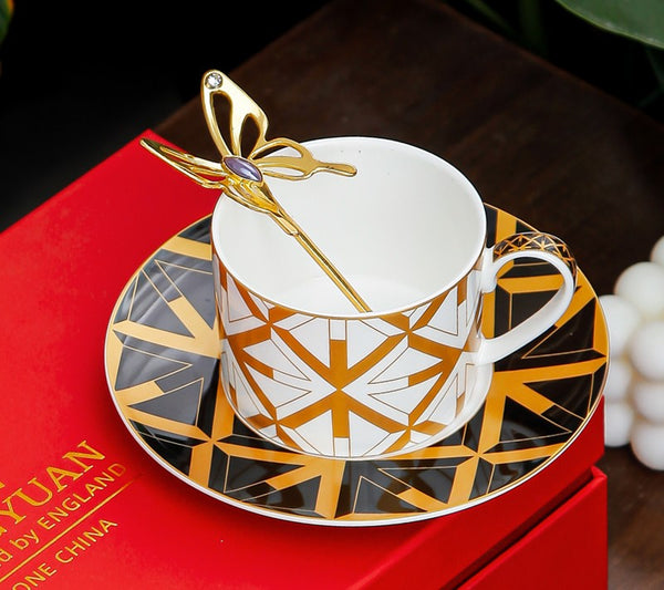 Modern Coffee Cup and Saucer, 8 oz Ceramic Cups, Creative Porcelain Tea Cup Saucer Set, Beautiful British Tea Cups-Grace Painting Crafts