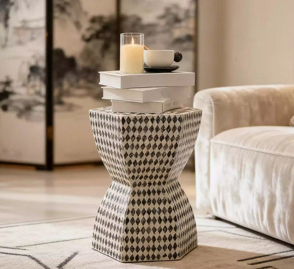 Modern Side Table, Bedside Small Side Table, Contemporary Bedside Table, Small End Table, Shell Small Sofa Side Table, Portable Casual Side Table, Creative Coffee Table, Contemporary Side Table-Grace Painting Crafts