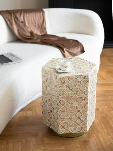 Creative Coffee Table, Contemporary Small Sofa Side Table, Shell Small Side Table, Portable Casual Side Table, Unique Small End Table-Grace Painting Crafts