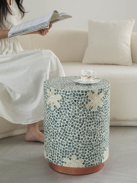 Contemporary Round Side Table, Portable Casual Side Table, Shell Small Sofa Side Table, Unique Small End Table, Creative Coffee Table-Grace Painting Crafts