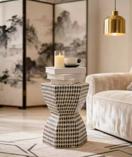 Modern Side Table, Bedside Small Side Table, Contemporary Bedside Table, Small End Table, Shell Small Sofa Side Table, Portable Casual Side Table, Creative Coffee Table, Contemporary Side Table-Grace Painting Crafts
