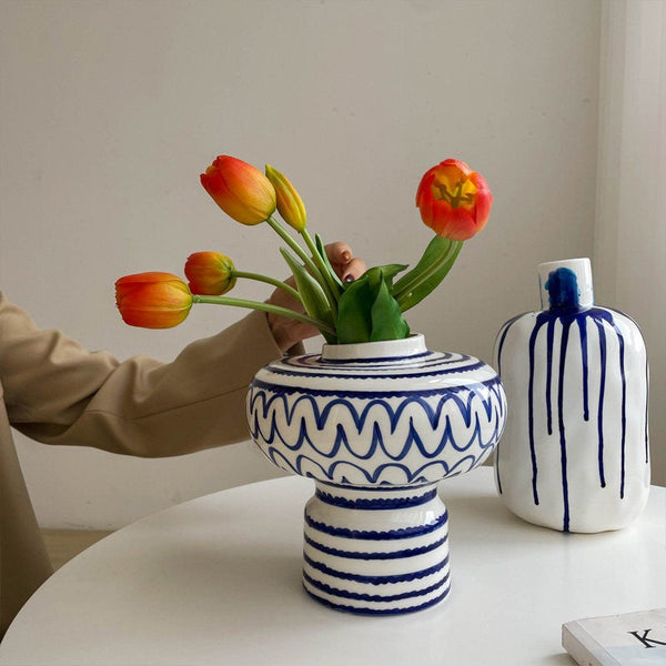 Handmade Water Holding Flower Vases, Modern Ceramic Flower Vases, Porcelain Bud Vases, Small Flower Vases on Table-Grace Painting Crafts