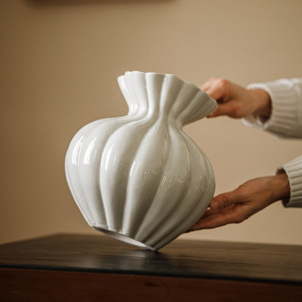 Handmade Water Holding Flower Vases, Porcelain Flower Vases, Modern Flower Vase Centerpiece on Table, Ceramic Bouquet Vases-Grace Painting Crafts