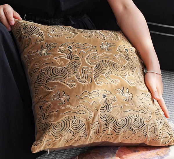 Contemporary Modern Sofa Pillows, Embroidery Tiger Pattern Pillows for Couch, Decorative Throw Pillows for Bedroom, Large Modern Sofa Pillow for Living Room-Grace Painting Crafts