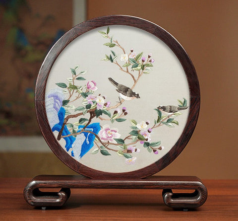 Premium Souvenir, Silk Embroidered Ornament, Exclusive Business Presents, Creative Birthday Gift, Traditional Chinese Suzhou Flower and Birds Embroidery Ornaments-Grace Painting Crafts