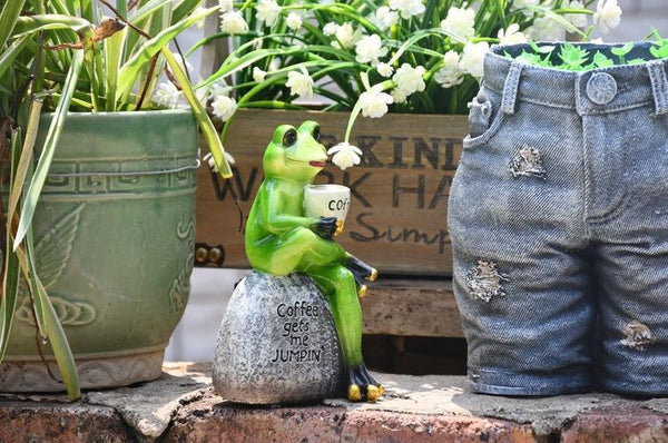 Frog Drinking Coffee Statue for Garden, Animal Statue for Garden Courtyard Ornament, Villa Outdoor Decor Gardening Ideas-Grace Painting Crafts
