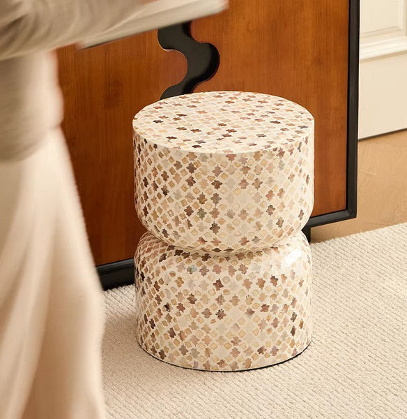 Modern Side Table, Contemporary Bedside Table, Bedside Small Side Table, Elegant Small End Table, Creative Coffee Table, Contemporary Side Table, Portable Casual Side Table, Shell Small Sofa Side Table-Grace Painting Crafts