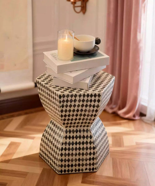 Modern Side Table, Bedside Small Side Table, Contemporary Bedside Table, Small End Table, Shell Small Sofa Side Table, Portable Casual Side Table, Creative Coffee Table, Contemporary Side Table-Grace Painting Crafts