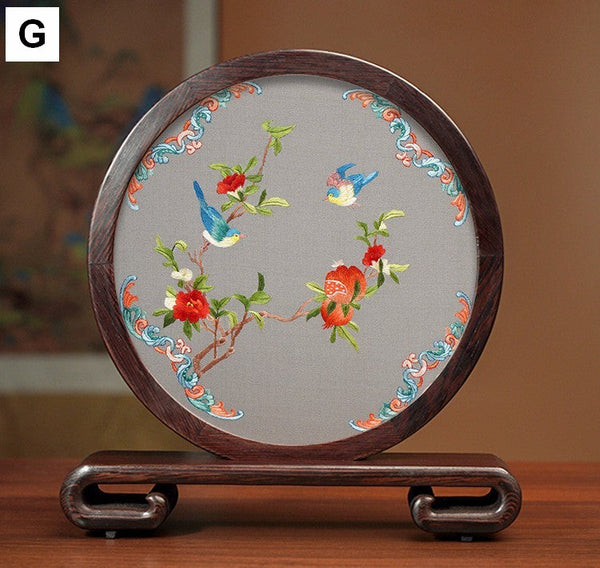 Traditional Chinese Suzhou Flower and Birds Silk Embroidery Ornaments, Exclusive Business Presents, Creative Birthday Gift, Premium Souvenir-Grace Painting Crafts