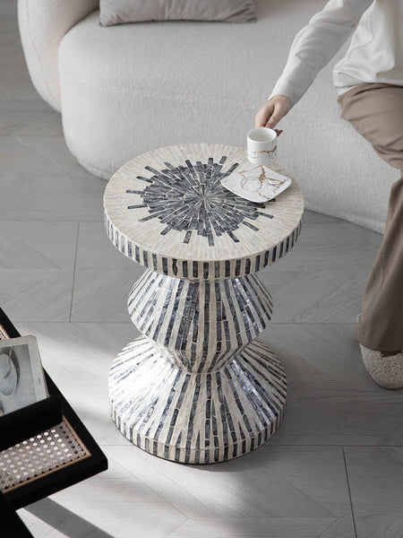 Shell Small Sofa Side Table, Bedside Small Side Table, Portable Casual Side Table, Contemporary Round Side Table, Creative Coffee Table-Grace Painting Crafts