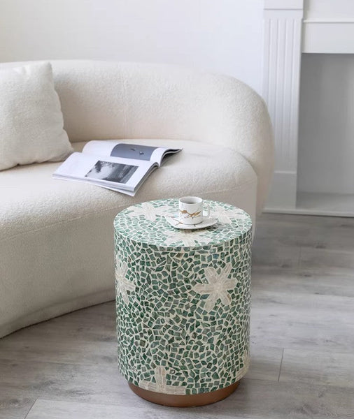 Contemporary Round Side Table, Portable Casual Side Table, Shell Small Sofa Side Table, Unique Small End Table, Creative Coffee Table-Grace Painting Crafts
