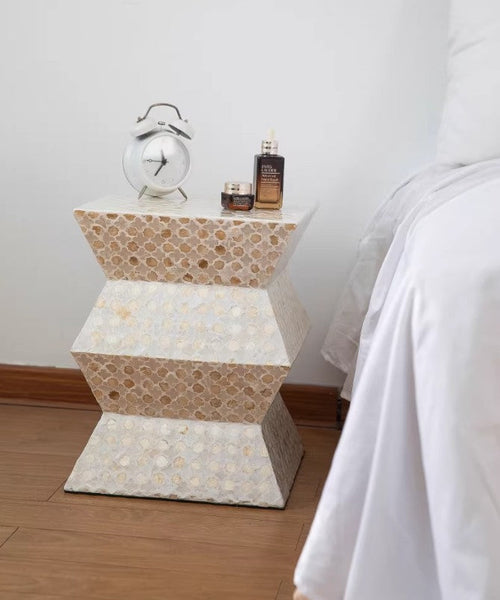 Unique Small End Table, Contemporary Bedside Table, Portable Casual Side Table, Shell Small Sofa Side Table, Creative Coffee Table-Grace Painting Crafts