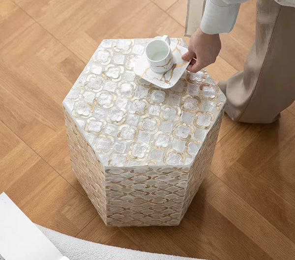 Portable Casual Side Table, Creative Coffee Table, Contemporary Small Sofa Side Table, Shell Small Side Table, Unique Small End Table-Grace Painting Crafts