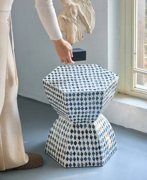 Contemporary Bedside Table, Small End Table, Modern Side Table, Bedside Small Side Table, Shell Small Sofa Side Table, Portable Casual Side Table, Creative Coffee Table, Contemporary Side Table-Grace Painting Crafts