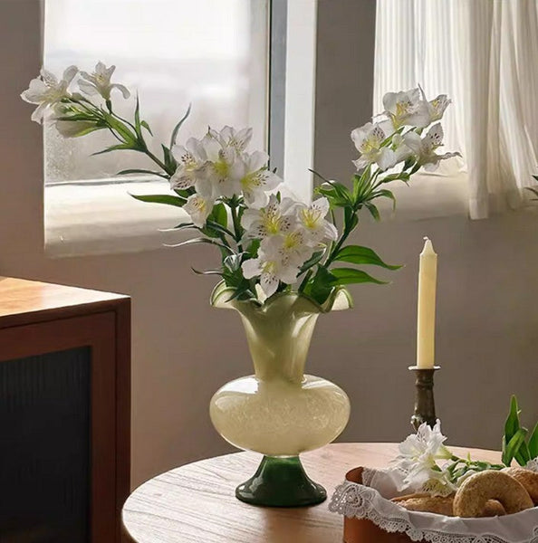 Bouquet Flower Vase, Vintage Glass Flower Vases, Water Holding Flower Vases, Glass Bud Vases, Handmade Flower Vases on Table-Grace Painting Crafts