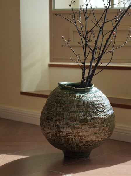 Large Contemporary Vases on Dining Table, Handmade Modern Flower Vase, Centerpiece Ceramic Bouquet Vases, Green Porcelain Vases for Modern Home Decor-Grace Painting Crafts