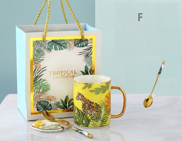 Unique Ceramic Mugs in Gift Box, Creative Porcelain Cups, Large Capacity Jungle Animal Porcelain Mugs, Large Ceramic Mugs for Office-Grace Painting Crafts