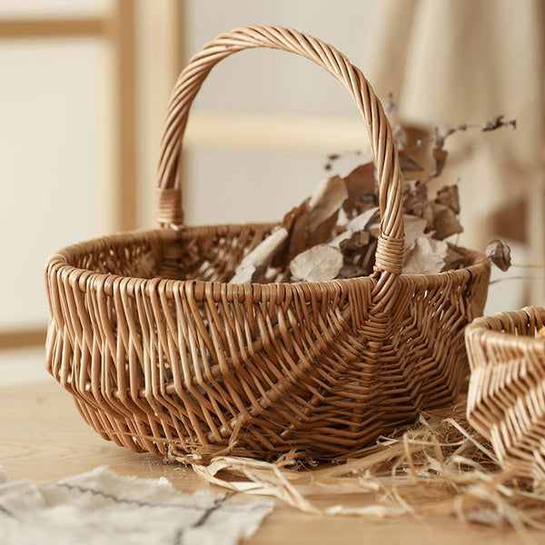 Natural Fruit Basket, Kitchen Storage Baskets, Natural Hand-woven Wicker Storage Basket, Large Picnic Food Basket with Handle, Lovely Willow Weaving Baskets for Vegetable-Grace Painting Crafts