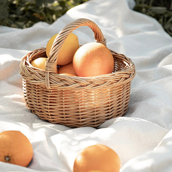 Small Kitchen Storage Baskets, Picnic Storage Basket with Handle, Hand-woven Wicker Storage Basket, Natural Fruit Basket, Willow Weaving Baskets for Vegetable-Grace Painting Crafts