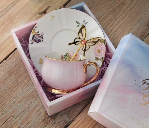 Unique Coffee Cup and Saucer in Gift Box as Birthday Gift, Elegant Pink Ceramic Cups, Beautiful British Tea Cups, Creative Bone China Porcelain Tea Cup Set-Grace Painting Crafts